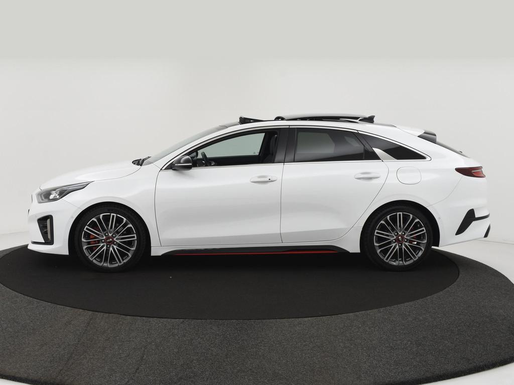 Kia ProCeed 1.6 T-GDI GT 204PK PANODAK|JBL|BLIS|ACC|CAMERA|W, Stof, Gebruikt, Wit, Verwarming stoelen achter
