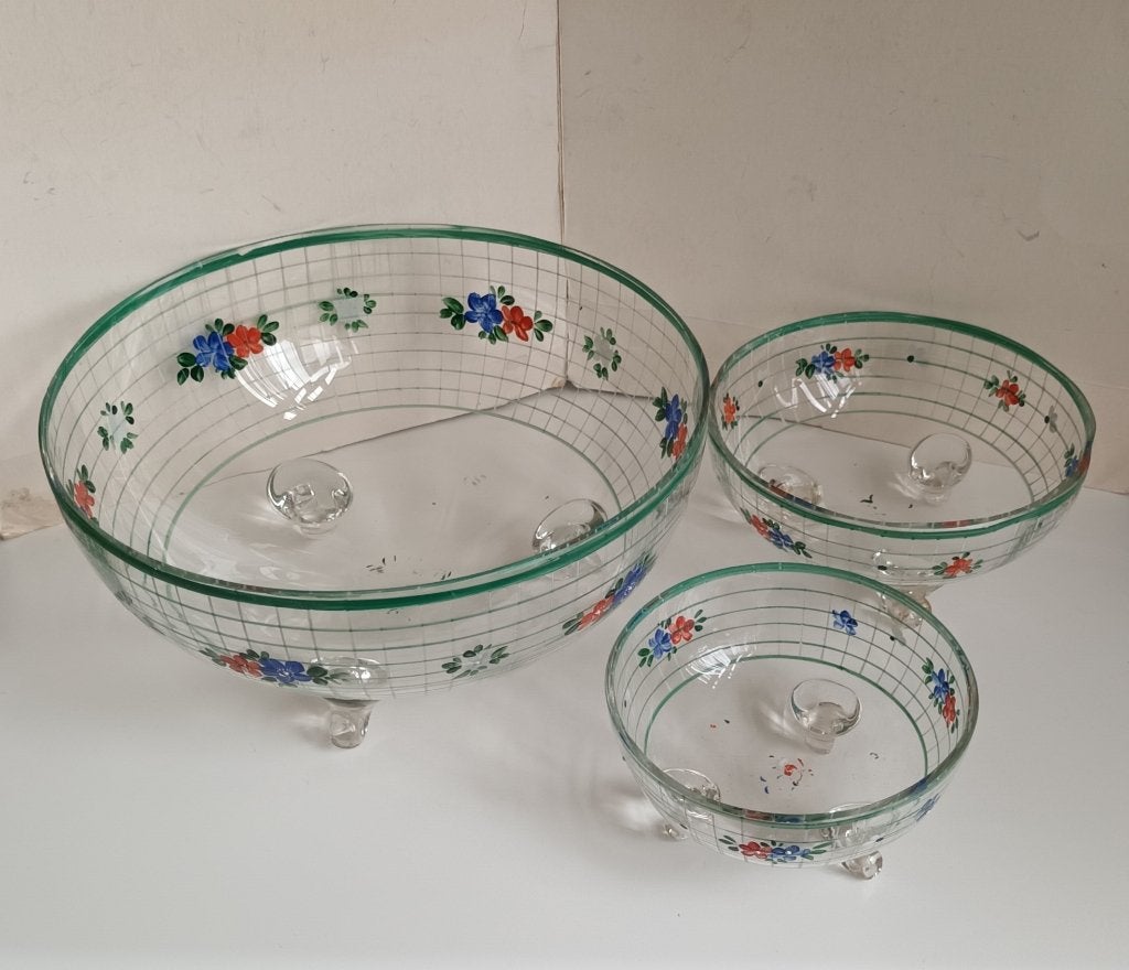 Leuke handbeschilderde kristal glas nest schalen op pootjes, Antiek en Kunst, Ophalen of Verzenden