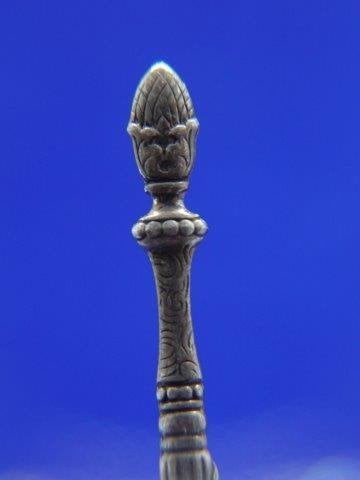 Vorkje: dennenappel, Verzenden