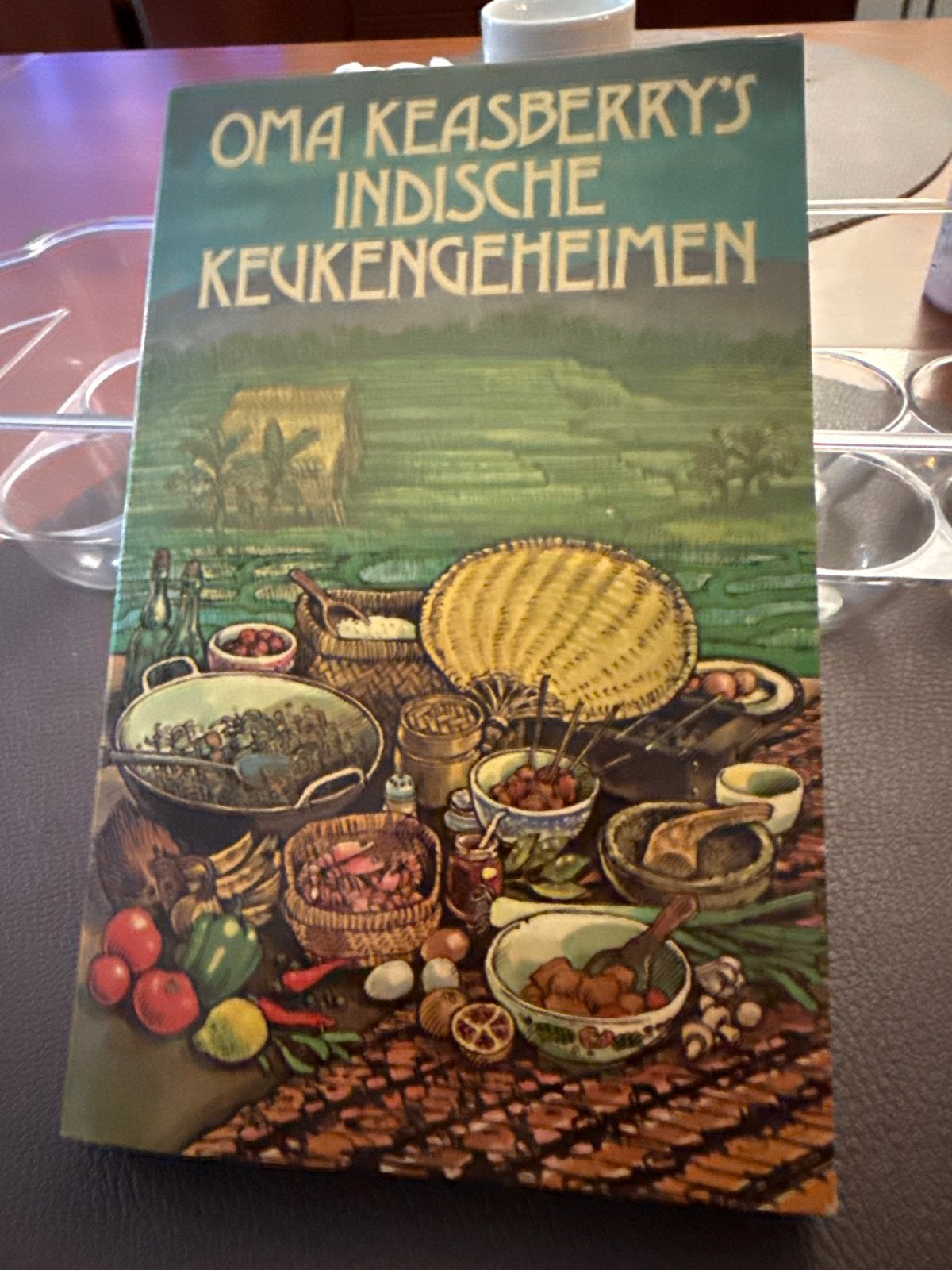 Oma Keasberry's Indische Keukengeheimen - Kookboek, Ophalen of Verzenden, Gelezen, Azië en Oosters, Hoofdgerechten