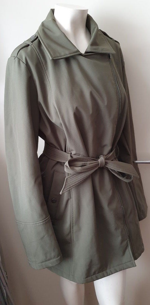 Legergroene jas BPC maat 46, Ophalen of Verzenden, Gedragen, Maat 46/48 (XL) of groter, Groen