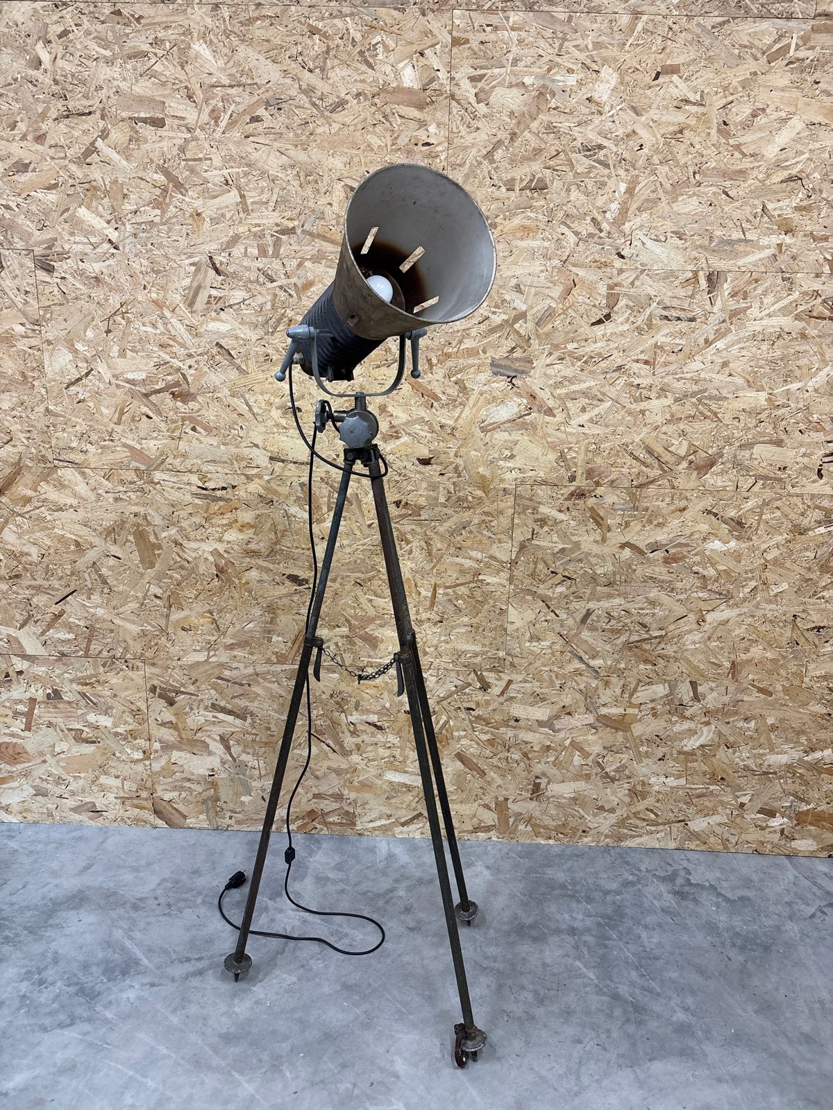 Vintage Industriële Vloerlamp op Statief - Studio Spot, Ophalen