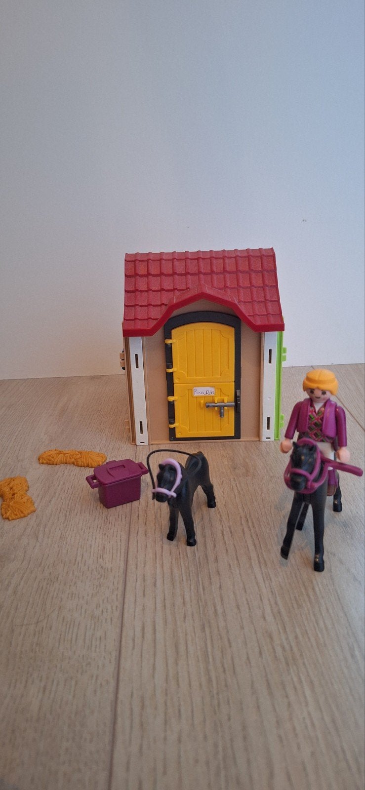 Playmobil Paardenstal met paard en ruiter, Ophalen of Verzenden, Gebruikt, Complete set, Gebouw