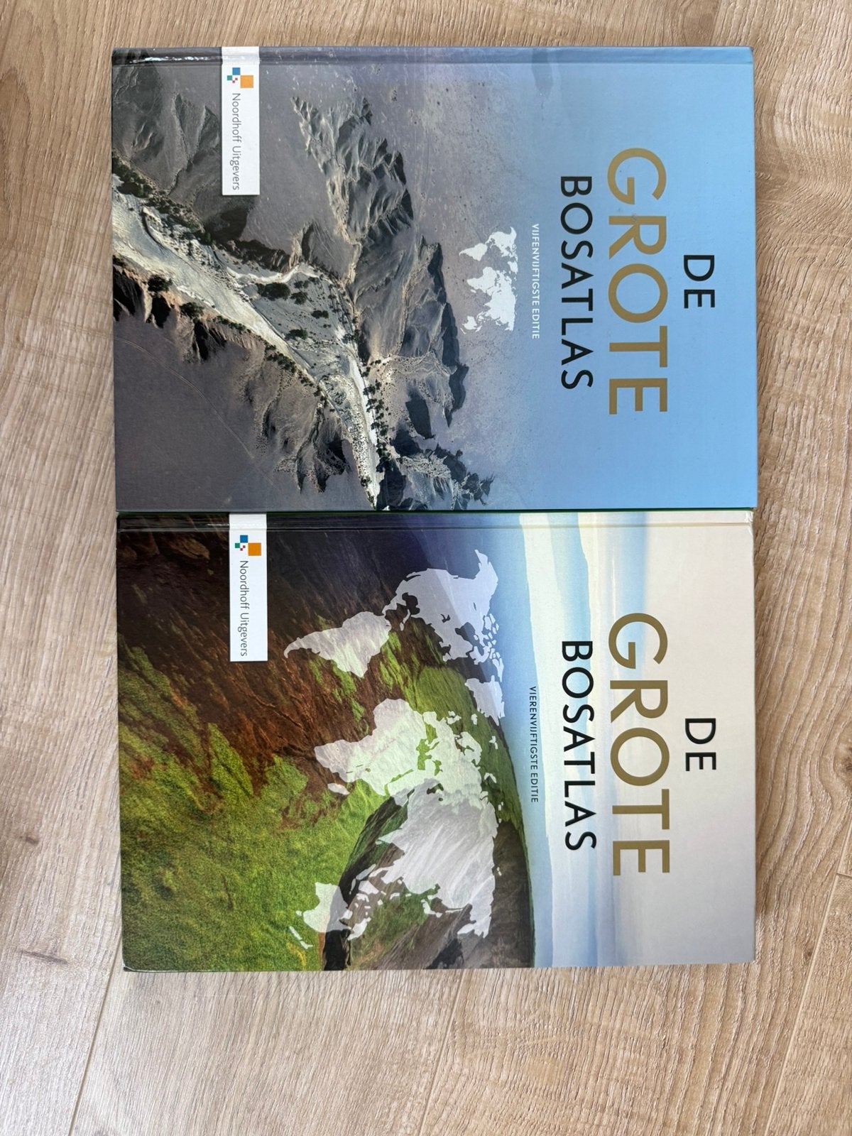 De Grote Bosatlas editie 54 en 55, Boeken, Atlassen en Landkaarten, Bosatlas, 2000 tot heden, Ophalen of Verzenden, Zo goed als nieuw