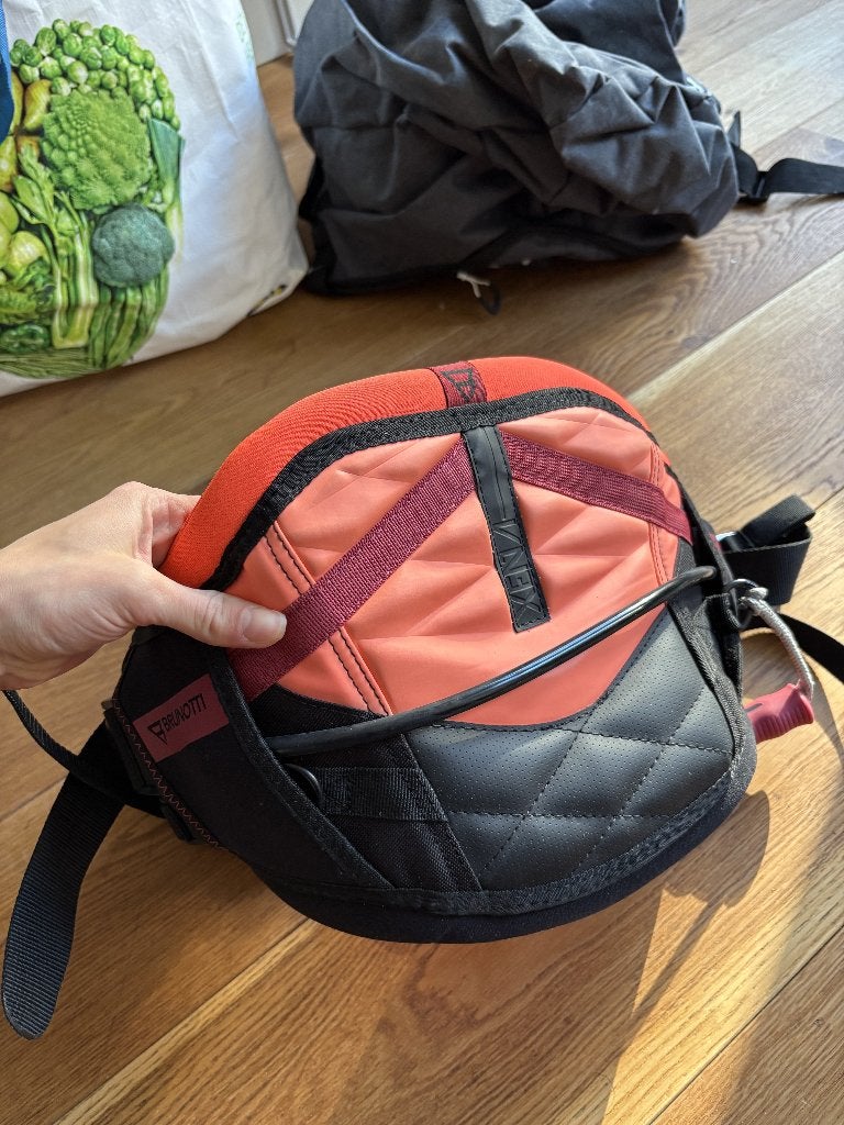 Brunotti Xena harness XS, Geen board, Ophalen of Verzenden, Zo goed als nieuw, 10 m²