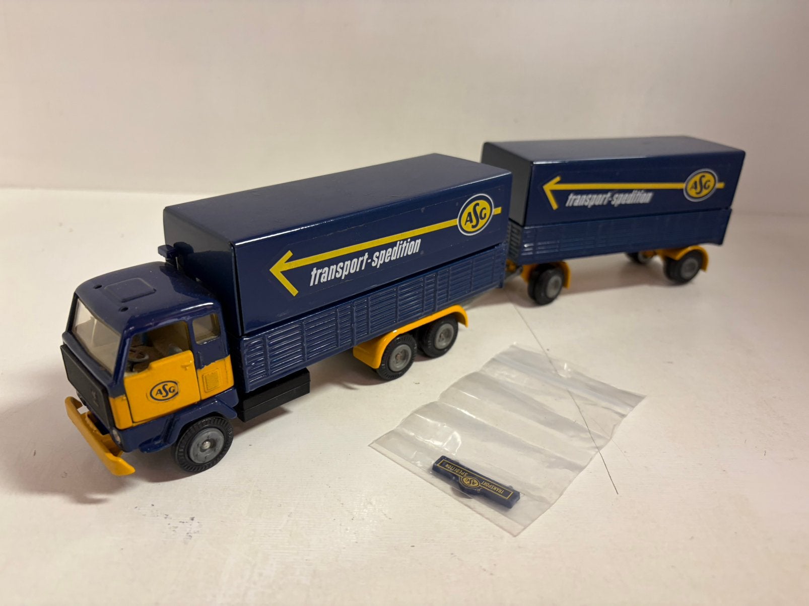 TEKNO VOLVO F89 ASG COMBI, Ophalen of Verzenden, Zo goed als nieuw, Bus of Vrachtwagen, Tekno