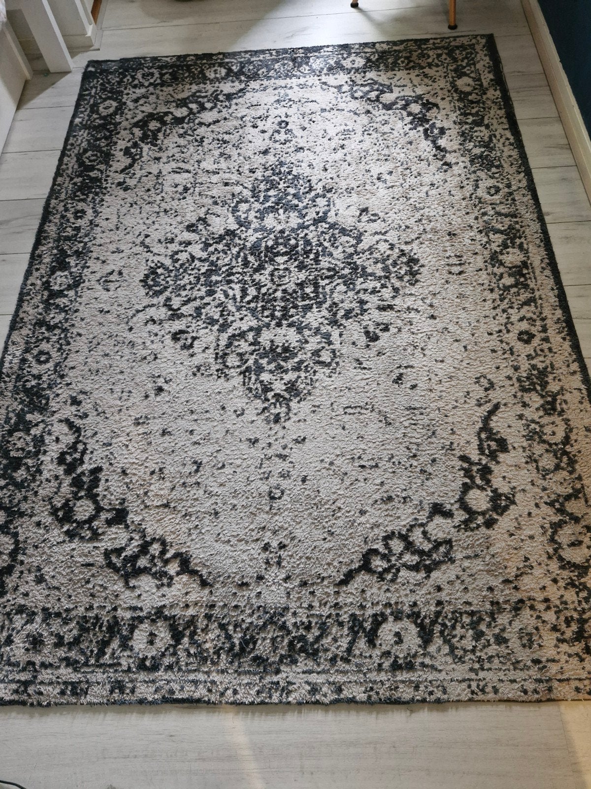 Vloerkleed Karwei - Groen met Medaillon Patroon, Ophalen, Gebruikt, 150 tot 200 cm, 150 tot 200 cm