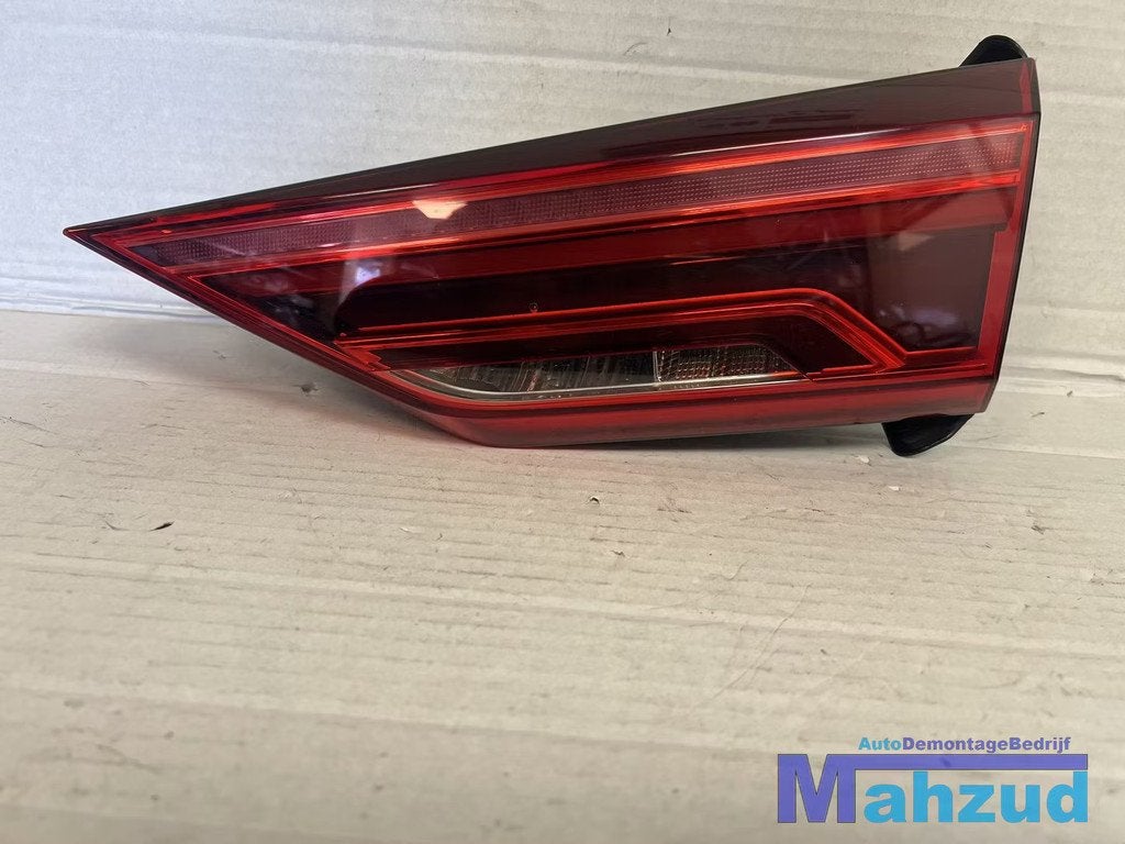 AUDI Q3 RSQ3 Sportback rechts binnen achterlicht 2019+, Gebruikt, AUDI AG, Auto-Union-Strasse 1
85045  Ingolstadt, DE, Kundenbetreuung@audi.de