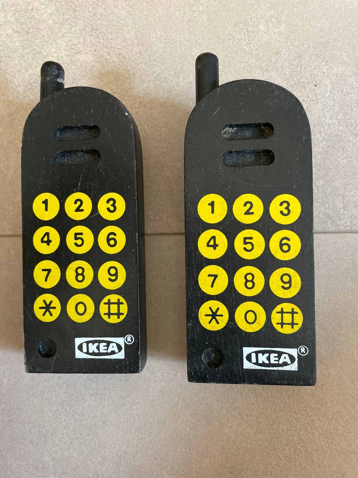 IKEA houten speelgoedtelefoons (set van 2), Ophalen of Verzenden, Gebruikt, Jongen of Meisje