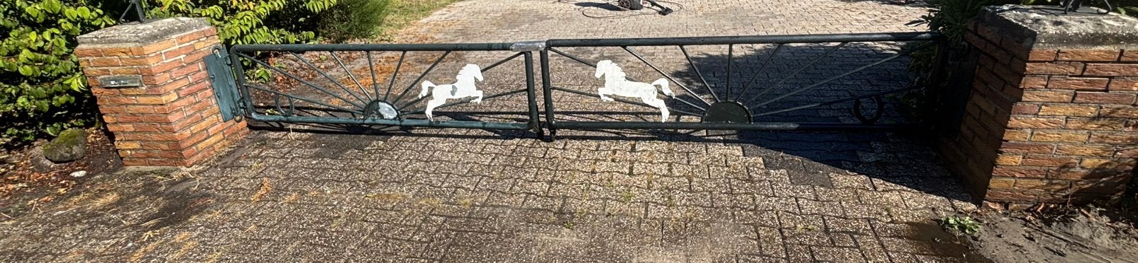 Metalen hek voor oprit 466 breed, Met poort, Gebruikt, Ophalen of Verzenden, Sierhekwerk