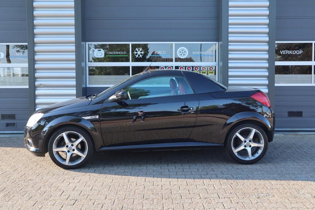 Opel Tigra TwinTop 1.4-16V Temptation, Auto's, Opel, Gebruikt, Cabriolet, Bedrijf, Handgeschakeld