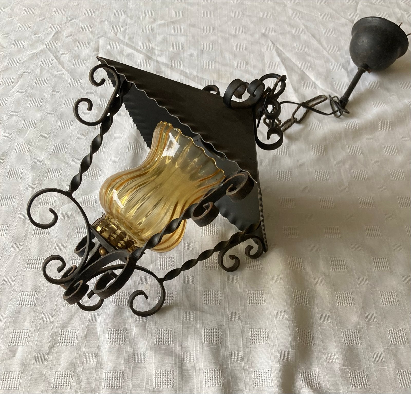 Smeedijzeren Hanglamp met Glas, Huis en Inrichting, Lampen | Hanglampen, Ophalen of Verzenden, Gebruikt, Metaal, E27 (groot)
