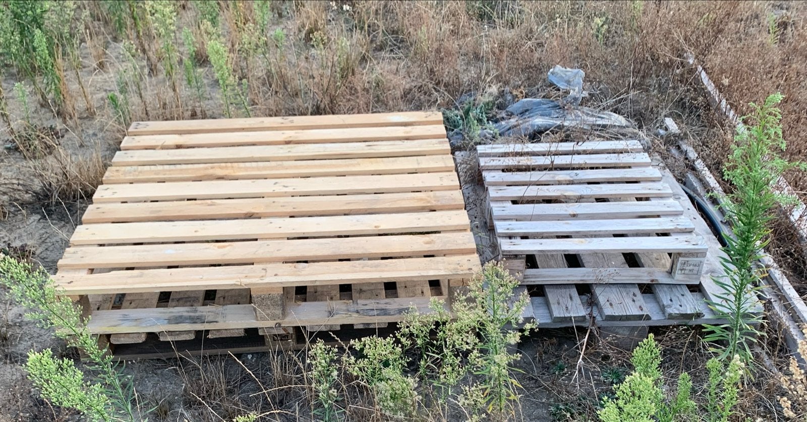 4 pallets gratis op te halen!, Tuin en Terras, Palen, Balken en Planken, Ophalen, Gebruikt, Minder dan 180 cm, Planken