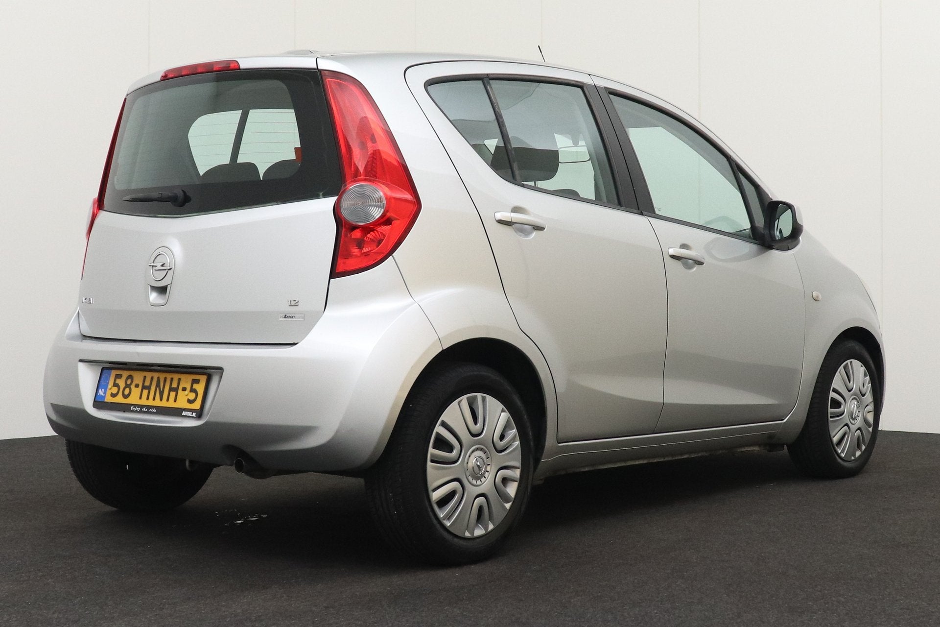 Opel Agila 1.2 86 PK Automaat Enjoy Airco Multimedia, Dealer onderhouden, Origineel Nederlands, Bedrijf, Zilver of Grijs