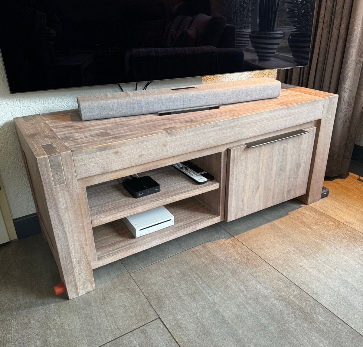 Prachtige TV-meubel Salzburg – 120 cm breed, Ophalen, 100 tot 150 cm, Zo goed als nieuw, Minder dan 100 cm