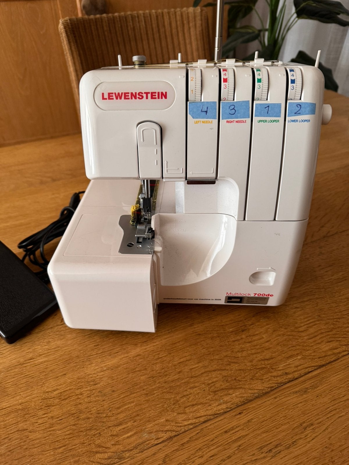 Lewenstein 700DE lockmachine, Ophalen, Zo goed als nieuw, Lockmachine, Lewenstein