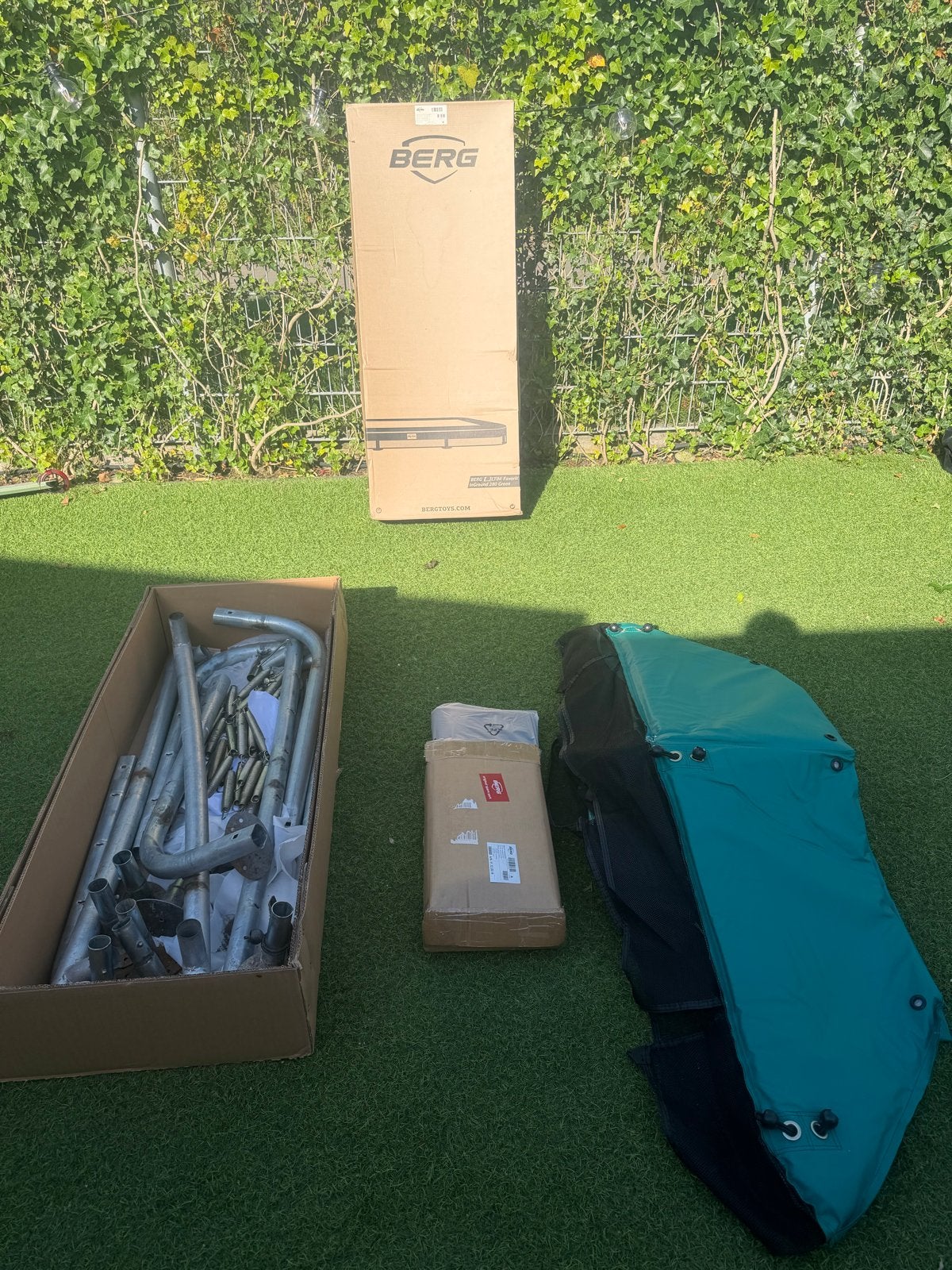 BERG Trampoline met nieuw Airflow doek en rand 280x190, Ophalen, Zo goed als nieuw