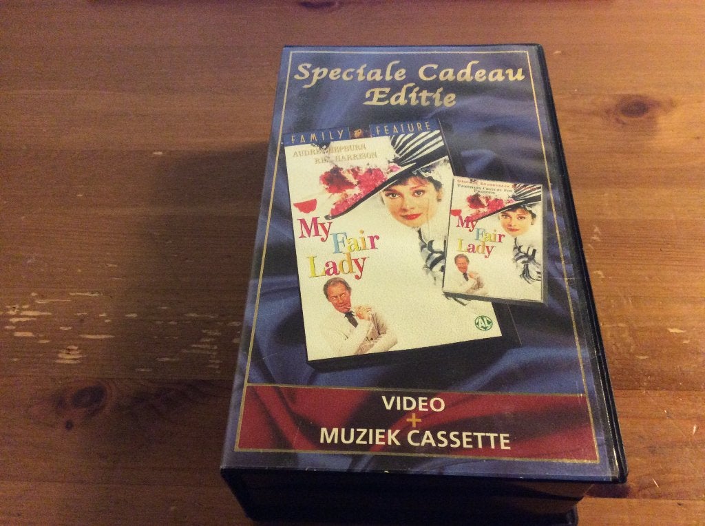 My fair Lady speciale Cadeau editie Met VHS en casettebandje, Alle leeftijden, Drama, Ophalen of Verzenden, Boxset