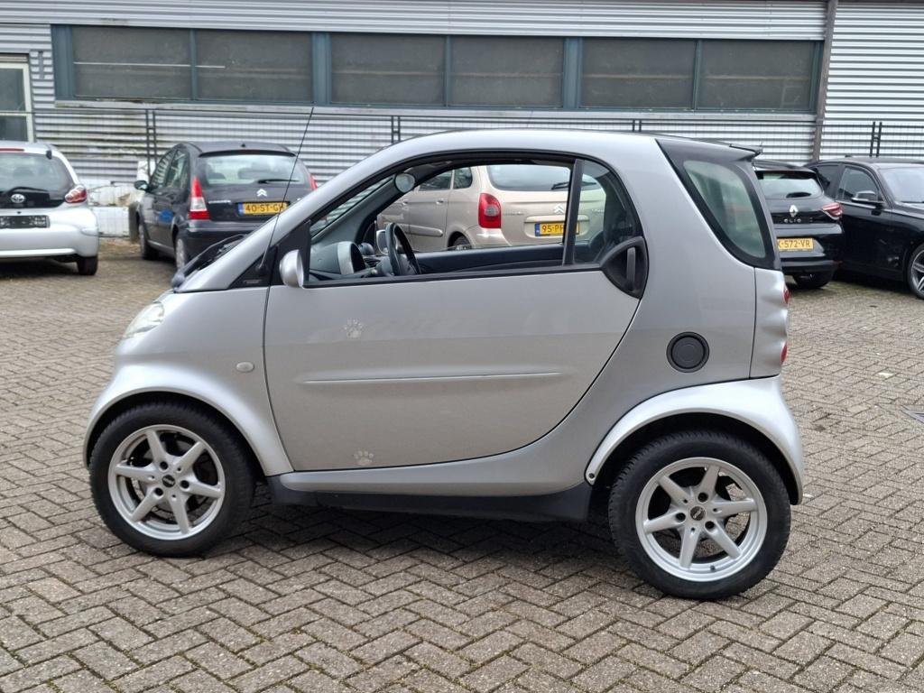 Smart City-Coupé smart & passion Airco/Glazen dak LEES TEKS, Automaat, 18 €/maand, Origineel Nederlands, Bedrijf