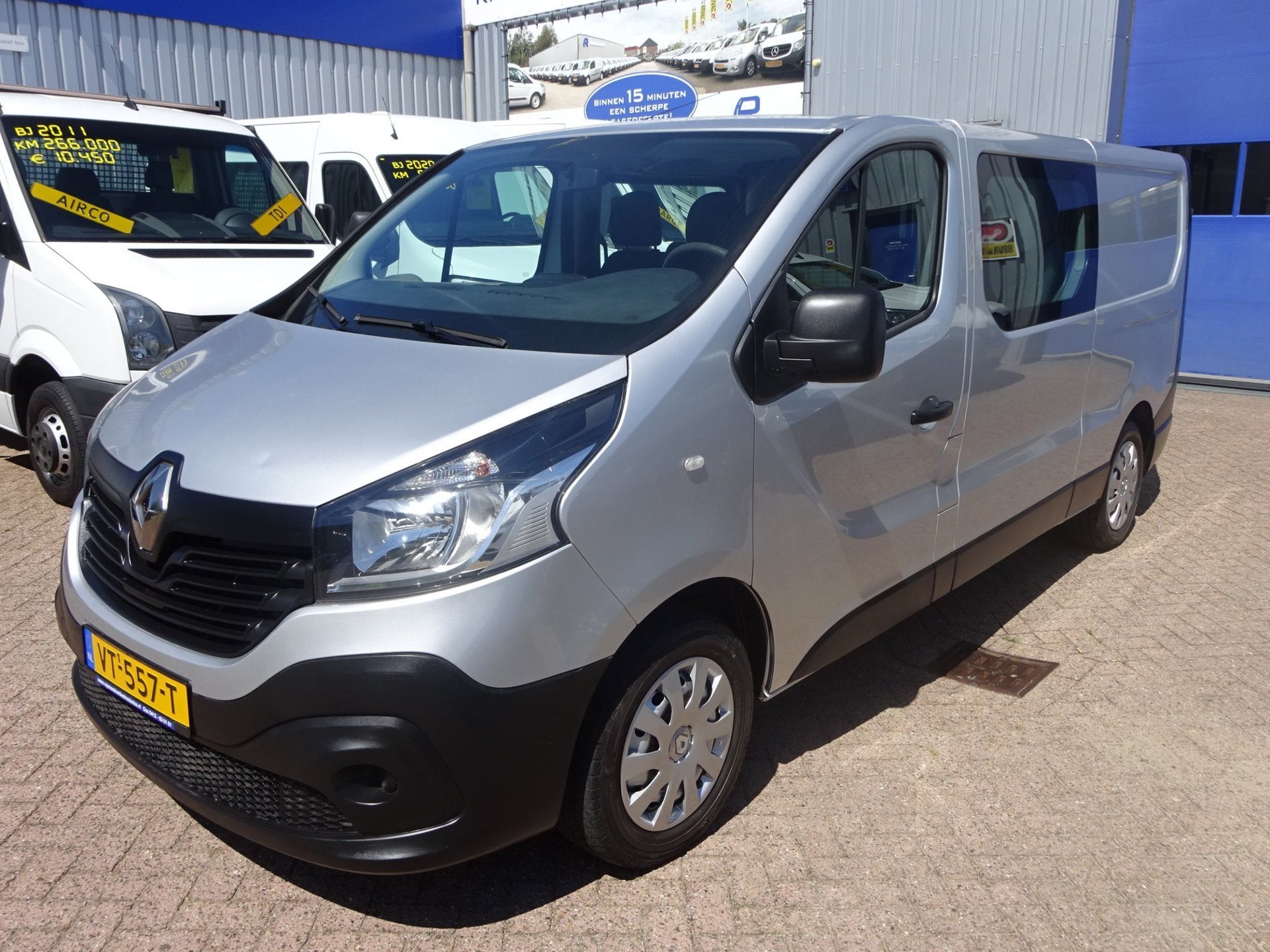 Renault Trafic 1.6 dCi T29 L2H1 DUBBELE CABINE 6 PERSOONS, Voorwielaandrijving, Gebruikt, Zwart, 4 cilinders
