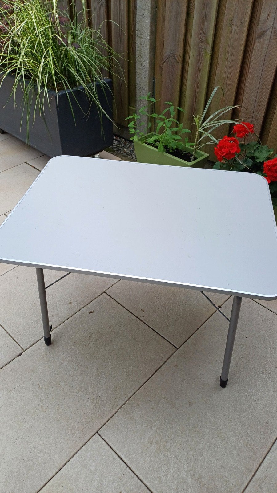 Kampeerspullen: stoelen, tafel, kastje, servies, enz, Caravans en Kamperen, Kampeeraccessoires, Ophalen
