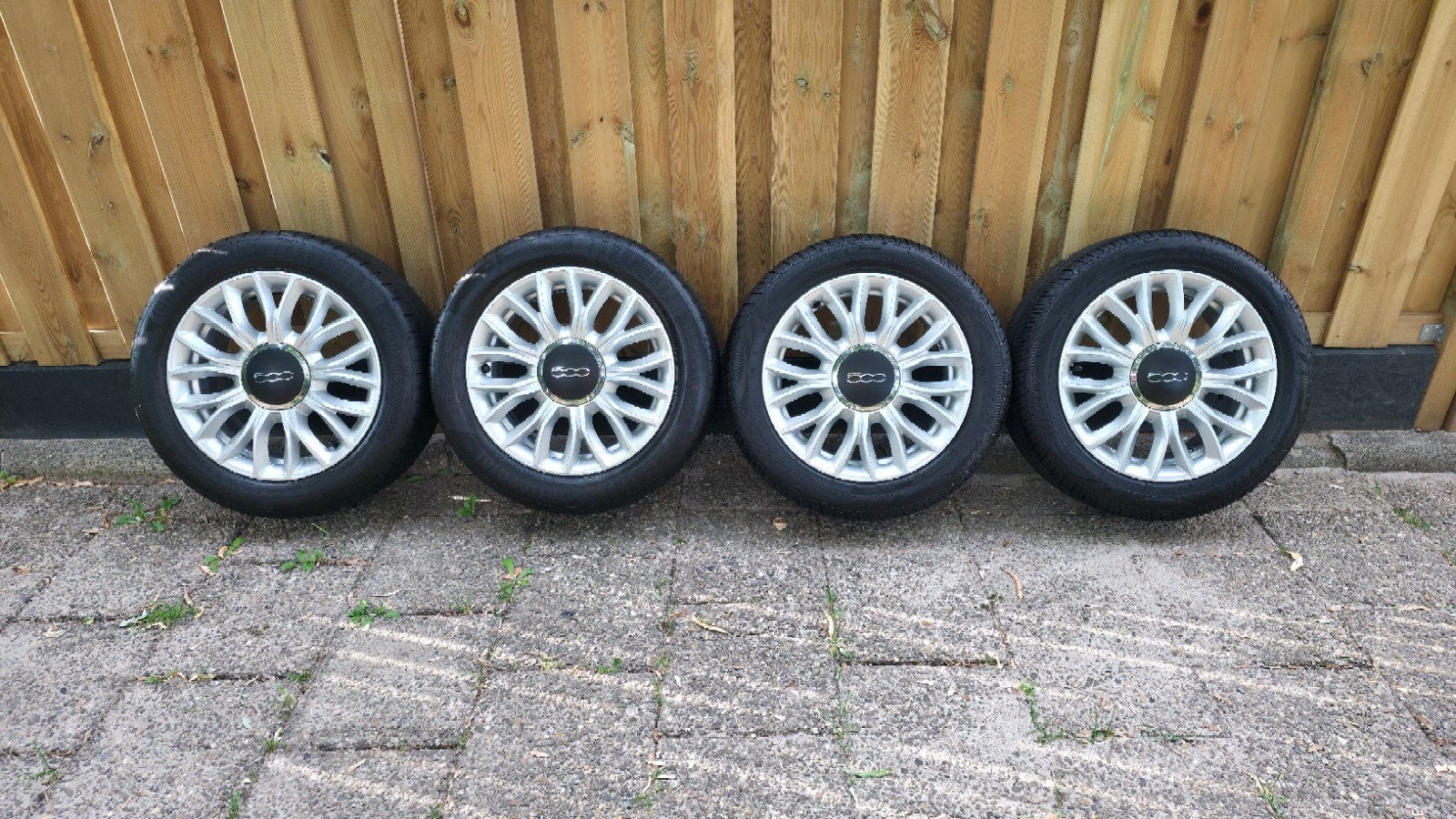 Z.G.A.N. Fiat 500 15inch Velgen inclusief banden TE KOOP, Ophalen, Gebruikt, Fiat
