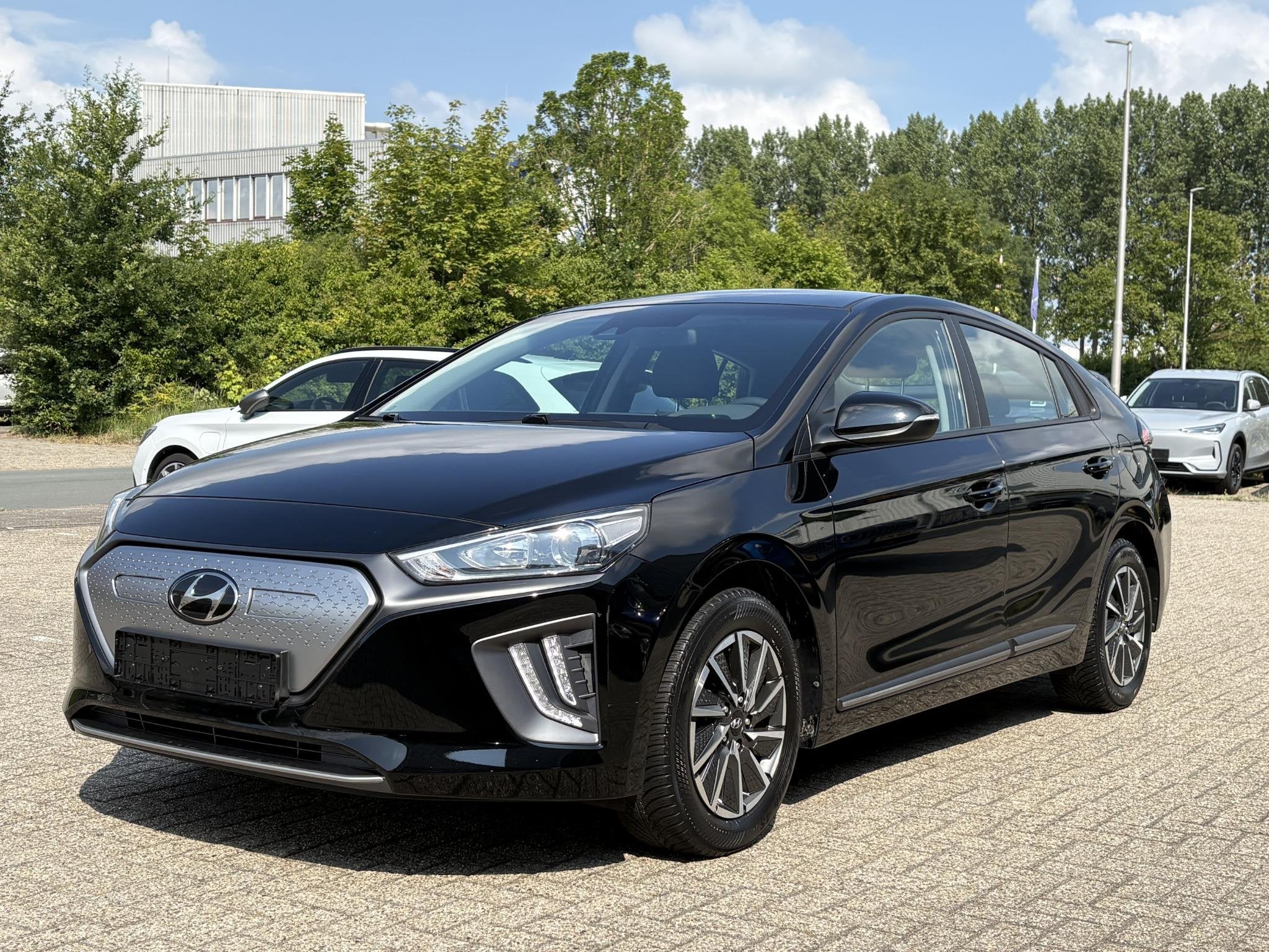 Hyundai IONIQ i-Motion EV 38 kWh 46.300 KM | SOH 95,6% | Nav, Auto's, Hyundai, Gebruikt, Zwart, IONIQ, 294 km