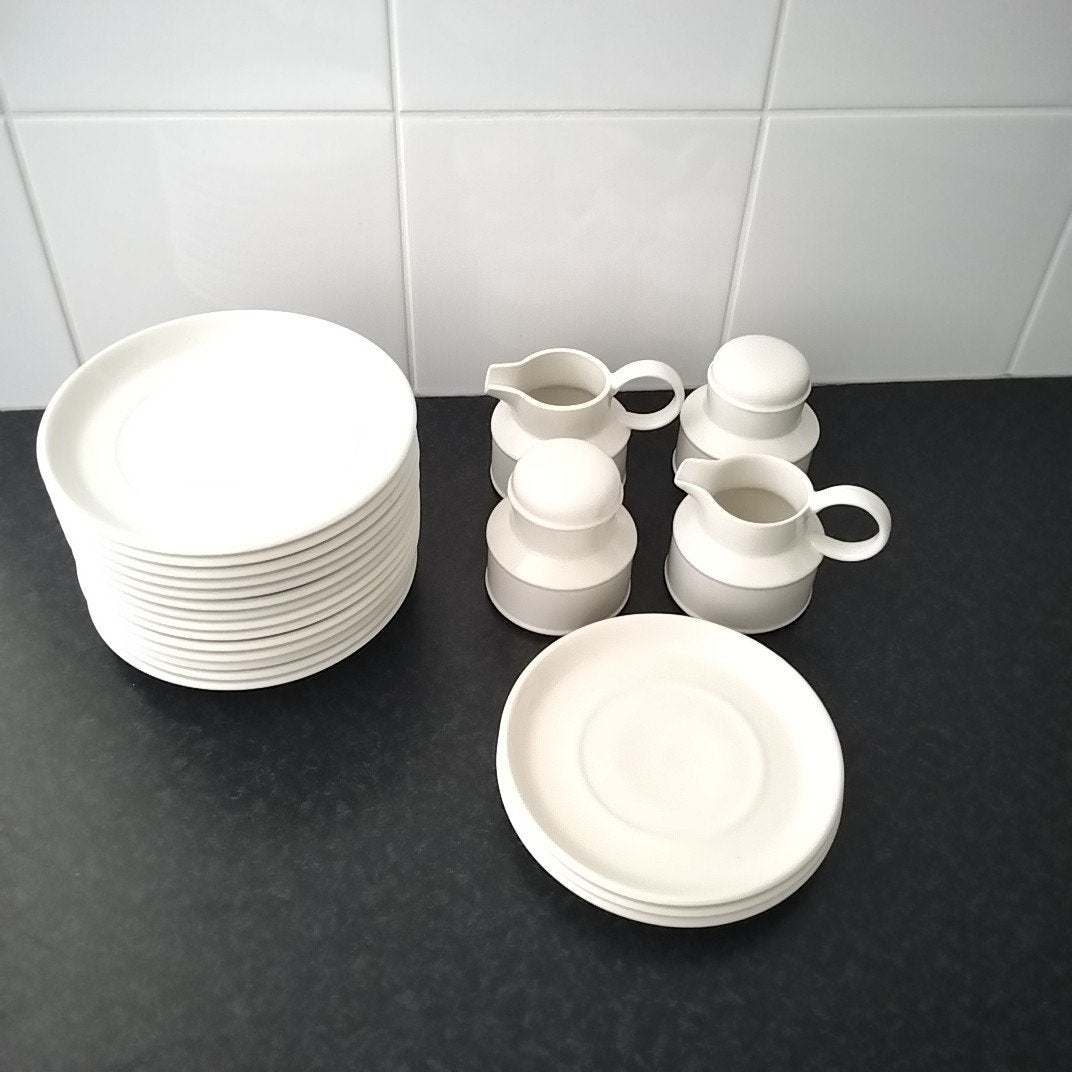 Wedgwood  midwinter stonehenge taartbordjes  en roomstellen, Huis en Inrichting, Keuken | Servies, Ophalen of Verzenden, Zo goed als nieuw