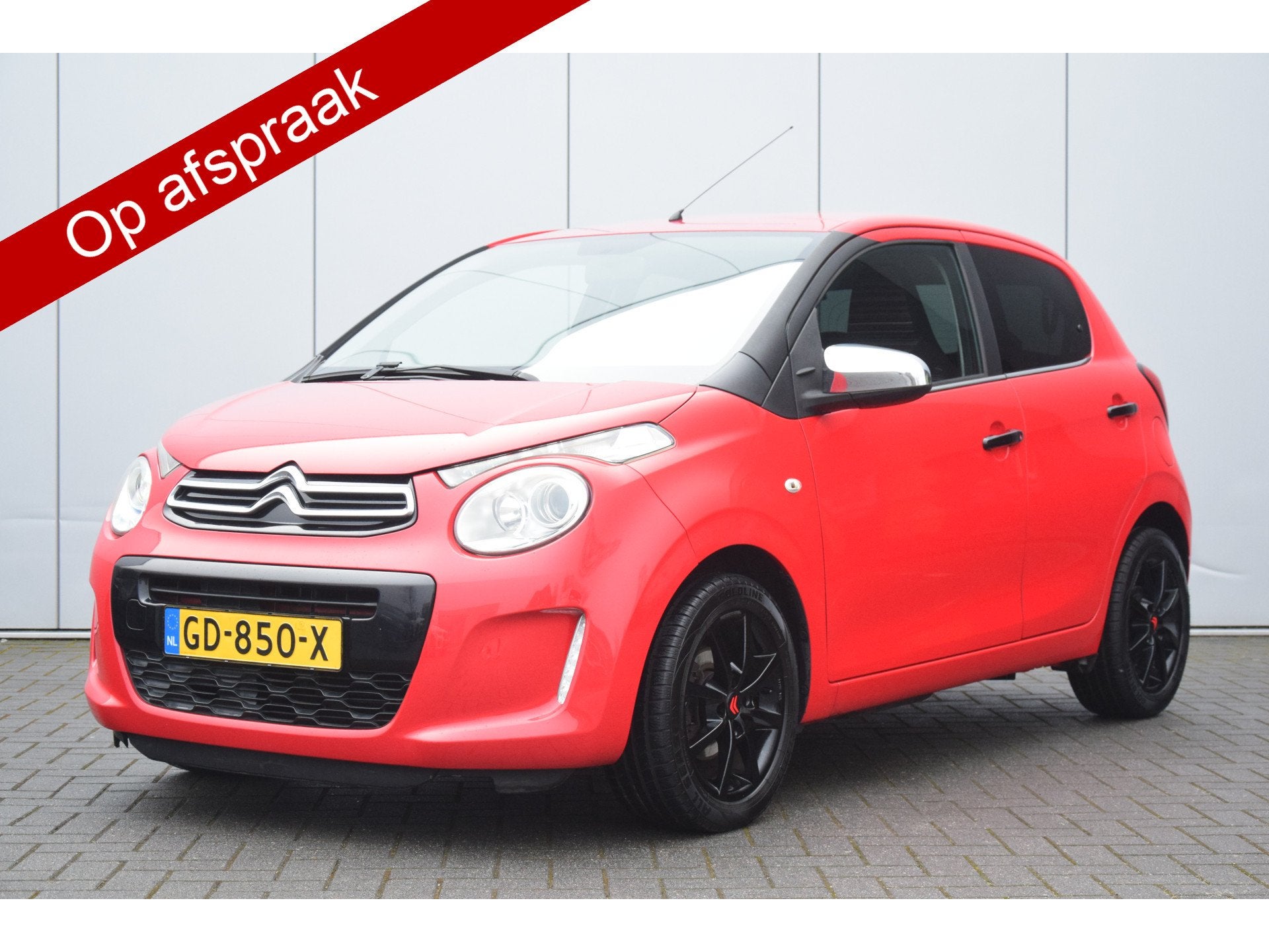 Citroën C1 1.0 e-VTi Shine Airco Priv/Glass Led Lmv, Auto's, Voorwielaandrijving, Euro 5, Stof, Gebruikt