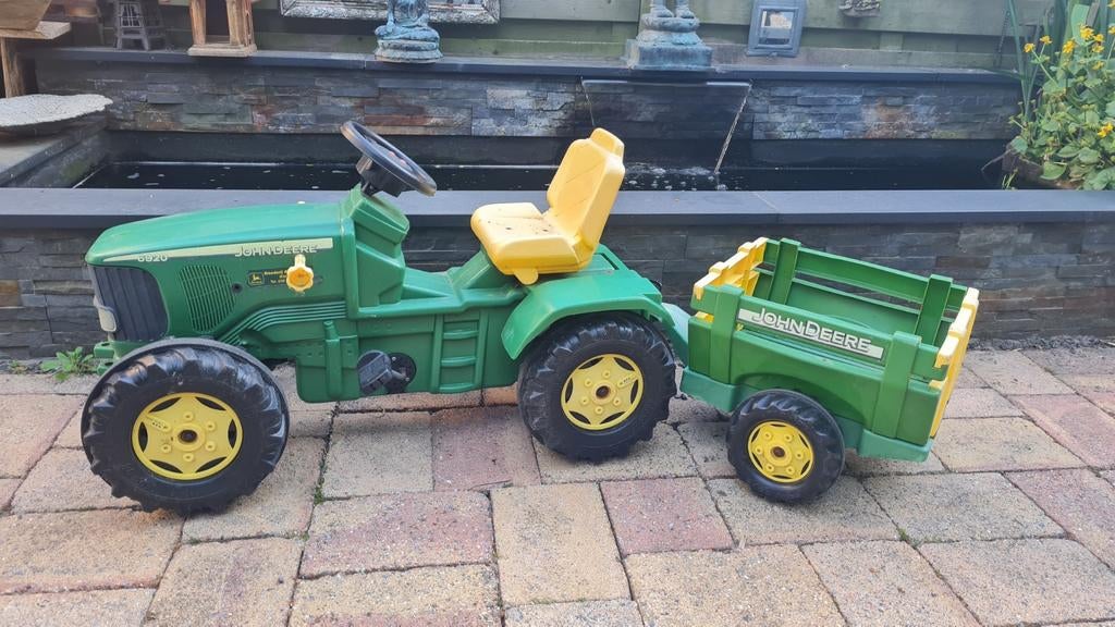 John Deere traptractor met aanhanger, Kinderen en Baby's, Speelgoed | Buiten | Voertuigen en Loopfietsen, Ophalen, Gebruikt, Trapvoertuig