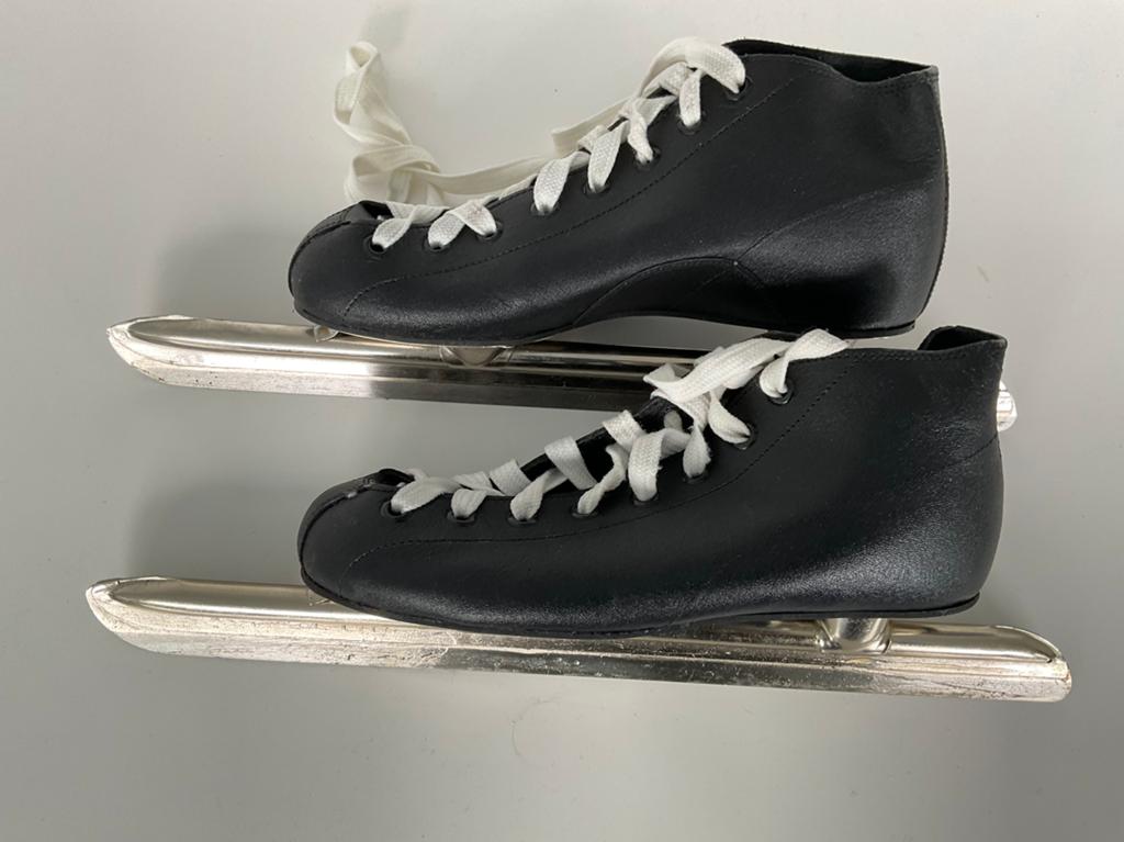 Lage noren maar 41, Sport en Fitness, Schaatsen, Overige merken, Klapschaats, Ophalen of Verzenden, Zo goed als nieuw