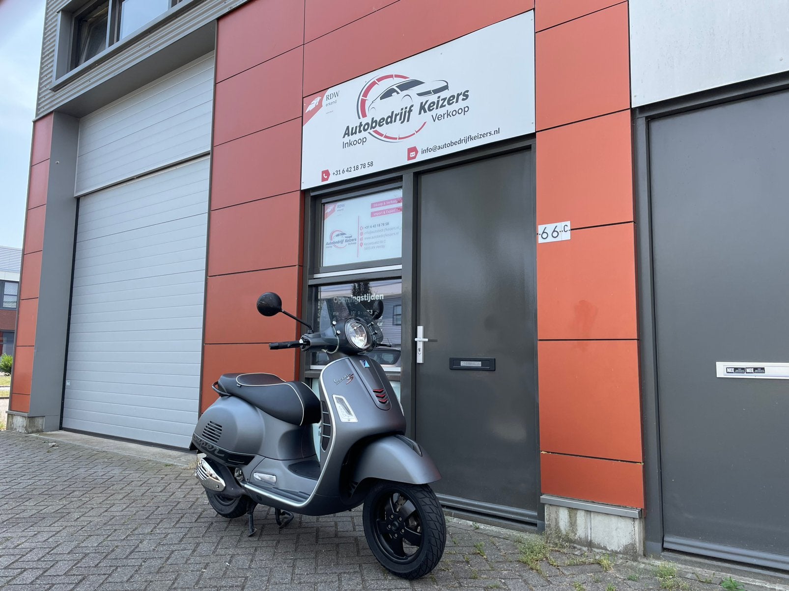 Vespa S GTS 300 HELM | HOES | SLOT | BOEKJES |, Scooter, Automaat, Traction Control, 278 cc