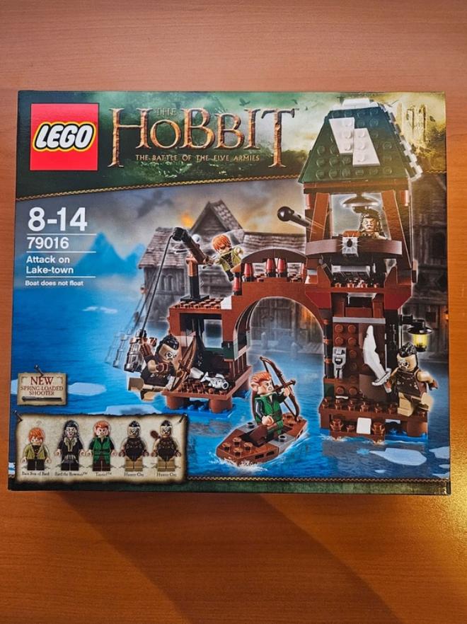 LEGO The Hobbit - Attack on Lake-Town - 79016, Kinderen en Baby's, Speelgoed | Duplo en Lego, Overige thema's, Lego, Nieuw, Ophalen of Verzenden