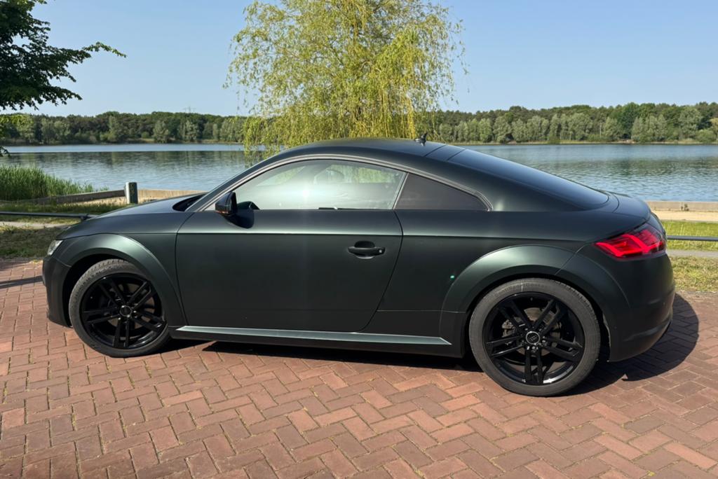 Audi TT 1.8 Tfsi 180pk S Tronic 2017 Zwart, Zwart, 4 cilinders, Zwart, LED verlichting