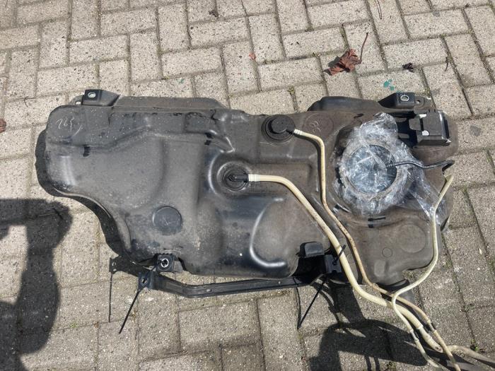 Tank van een Seat Arona, Gebruikt, -, Verzenden, -