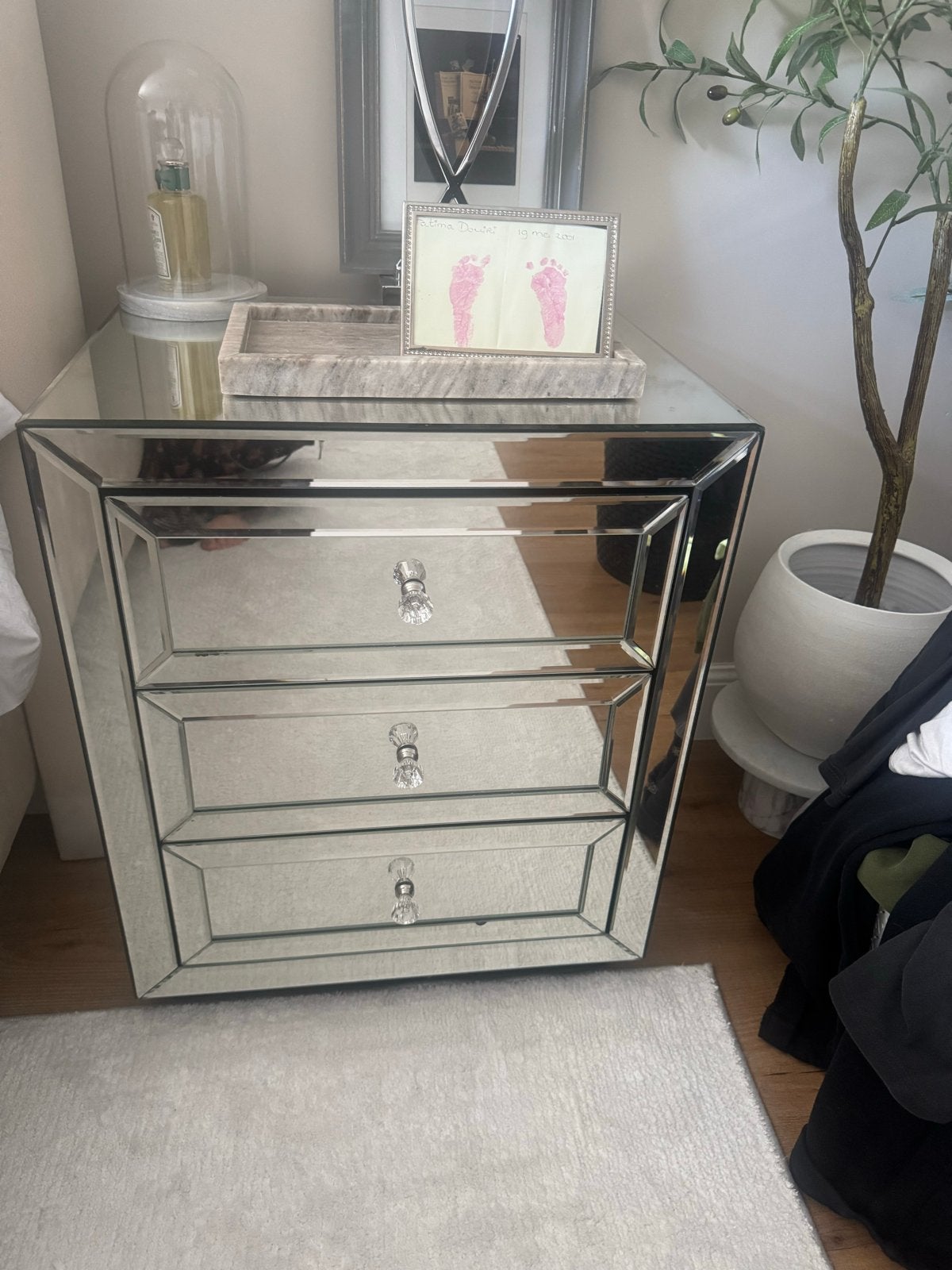2 Spiegel nachtkastjes met 3 laden - Modern en elegant, Ophalen, Gebruikt, Minder dan 45 cm, 55 tot 70 cm