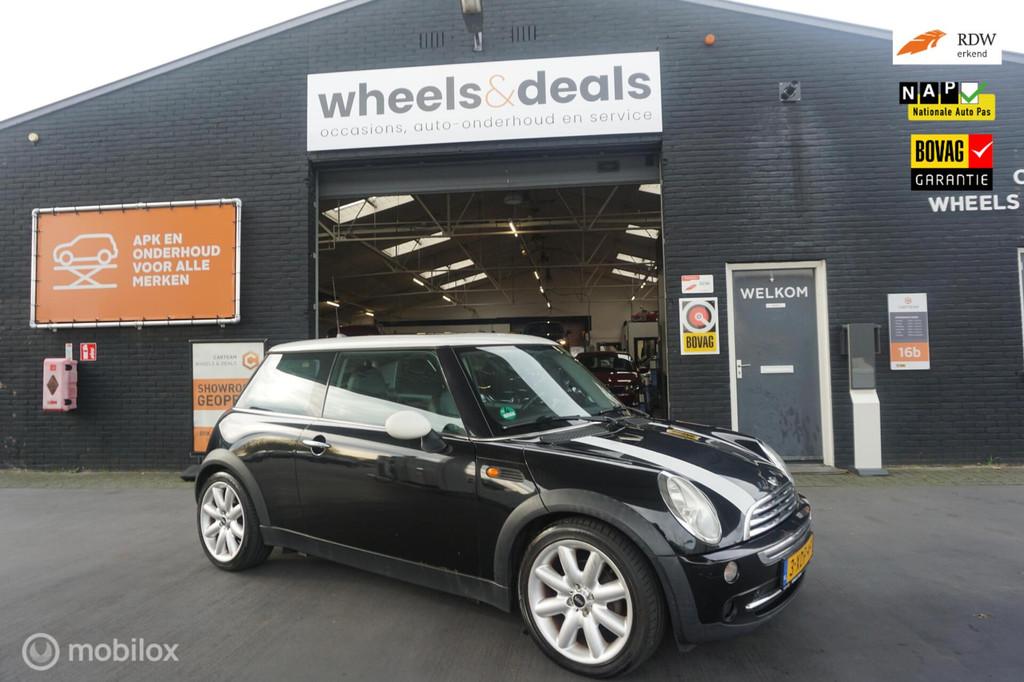 Mini Mini 1.6 Cooper Pepper, Voorwielaandrijving, Gebruikt, 4 cilinders, 4 stoelen