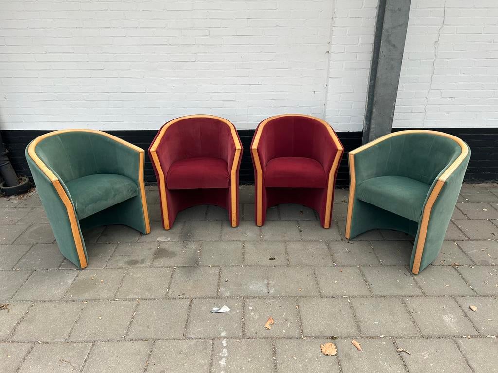Stoelen gestoffeerd suede, Ophalen