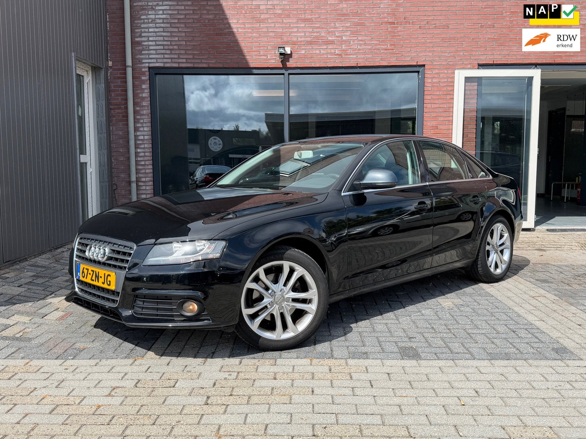 Audi A4 Limousine 1.8 TFSI | DB V.V. | Trekhaak | Cruise | N, Auto's, Audi, Stof, Gebruikt, Zwart, 4 cilinders