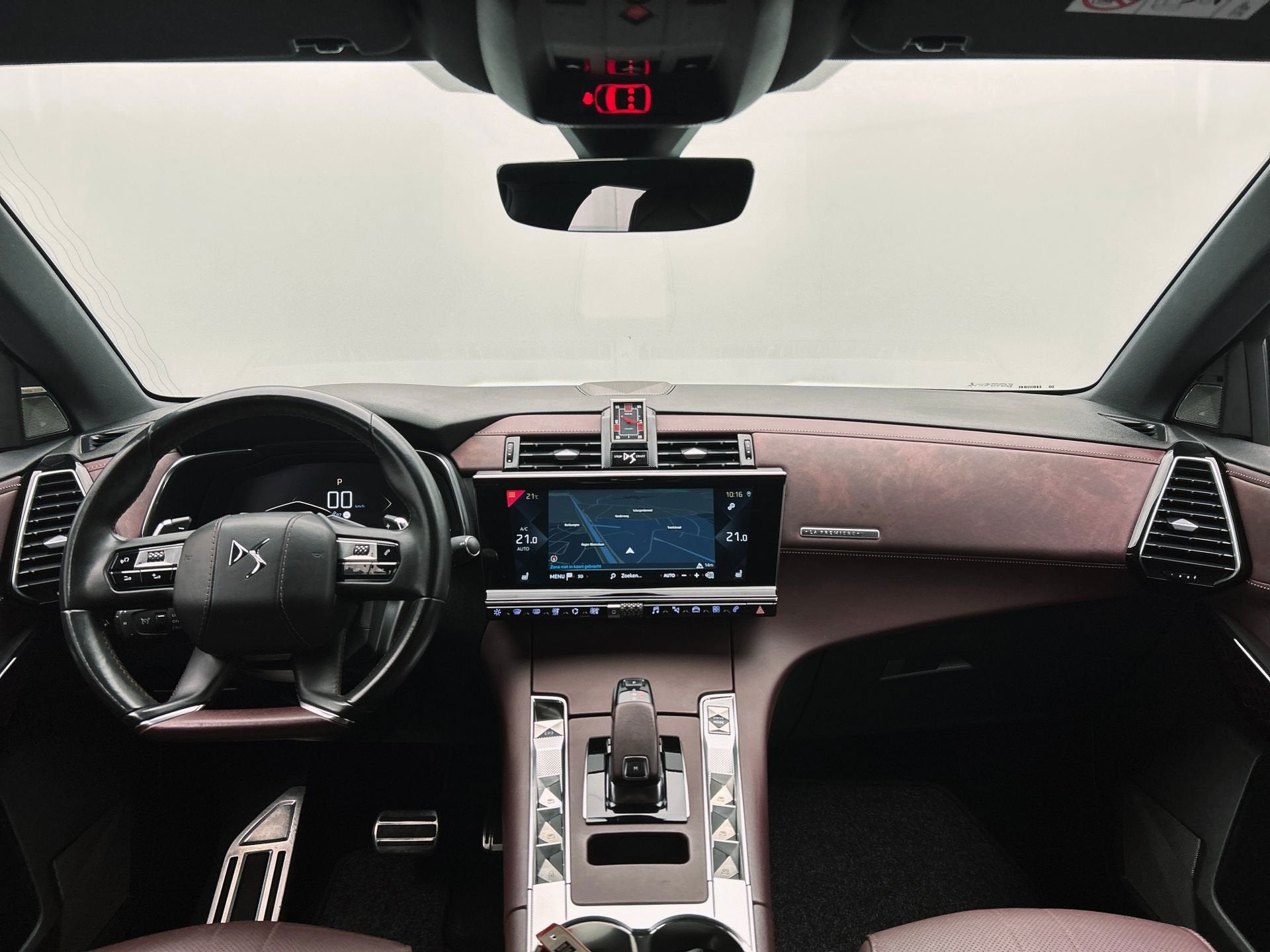 DS 7 Crossback 1.6 PureTech So Chic | Leder | Rondomzicht/Ca, Euro 6, 4 cilinders, Zwart, Leder