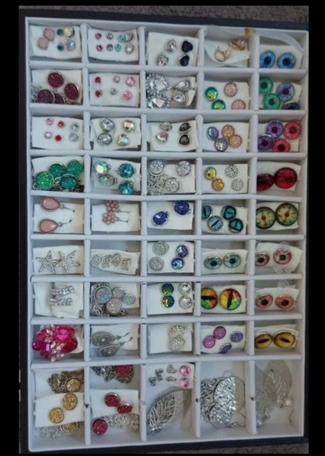 Sieraden box, oorstekers, partij oorbellen, hang oorbellen,, Ophalen of Verzenden, Zo goed als nieuw, Overige kleuren, Overige materialen