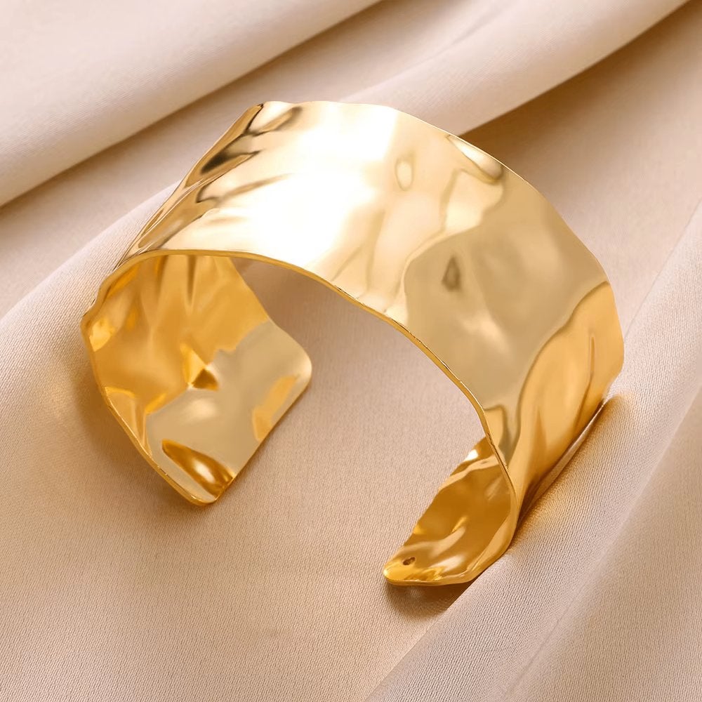 Brede Gevormde Goudkleurige Open Manchet Dames Armband, Verzenden, Nieuw, Goud, Staal