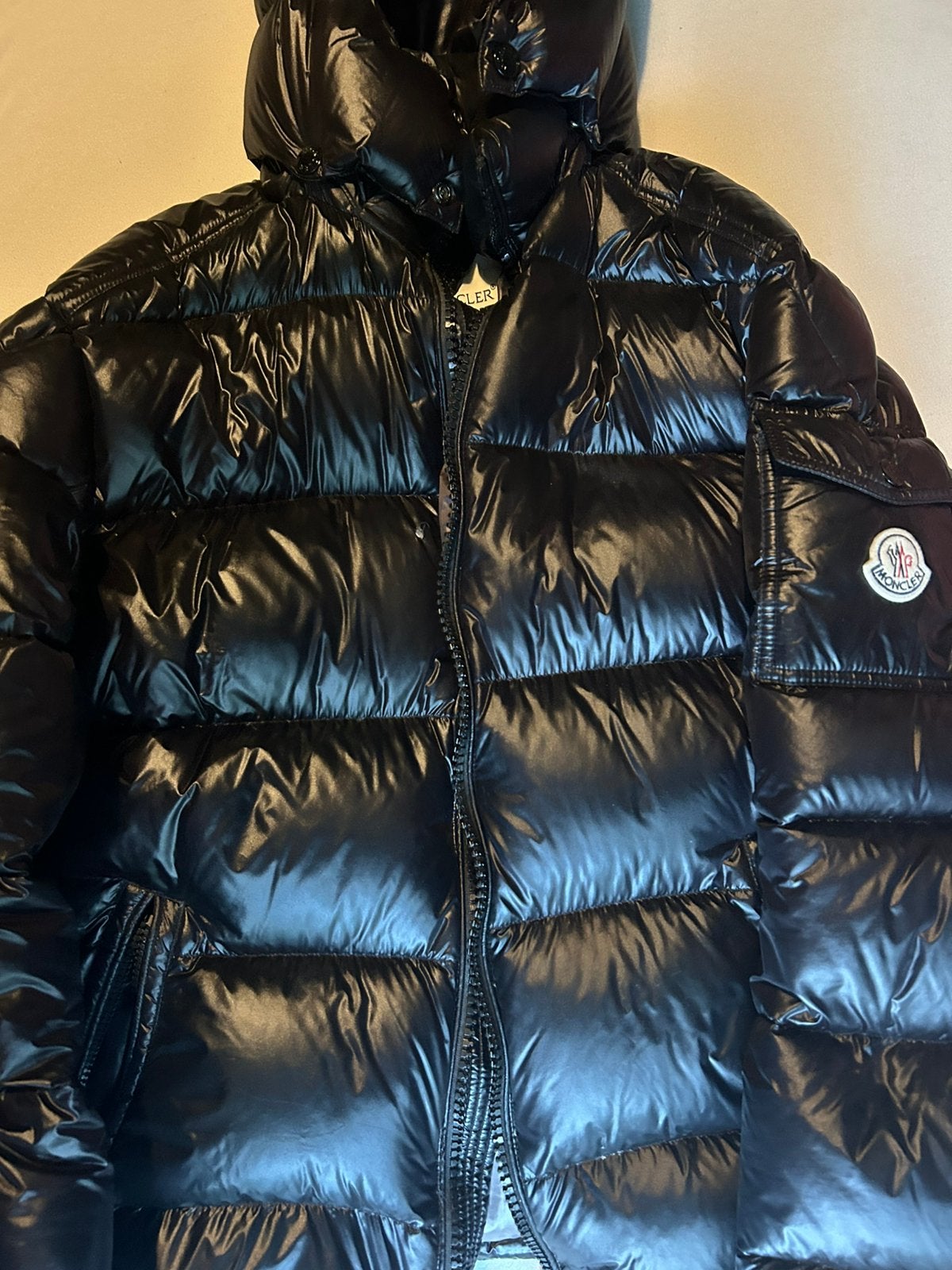 Moncler Maya Zwart Donsjack - Maat L, Ophalen of Verzenden, Gedragen, Maat 52/54 (L), Zwart