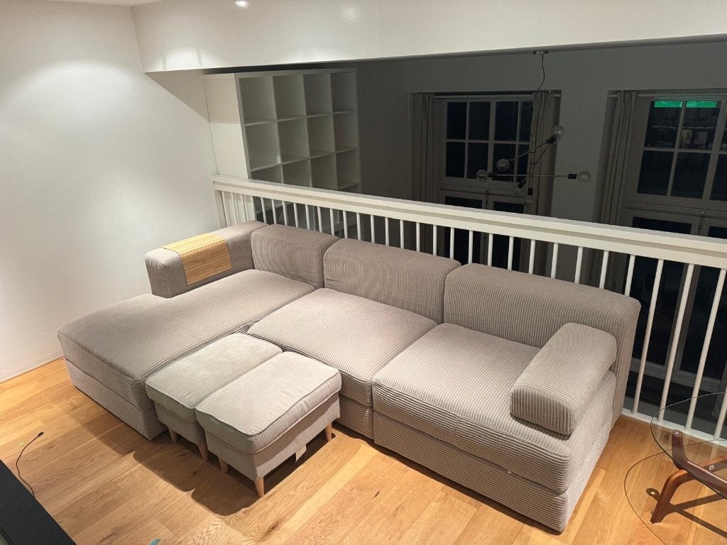 JÄTTEBO 4,5-zitsbank met chaise longue – zo goed als nieuw, Huis en Inrichting, Banken | Sofa's en Chaises Longues, Ophalen, 250 tot 300 cm