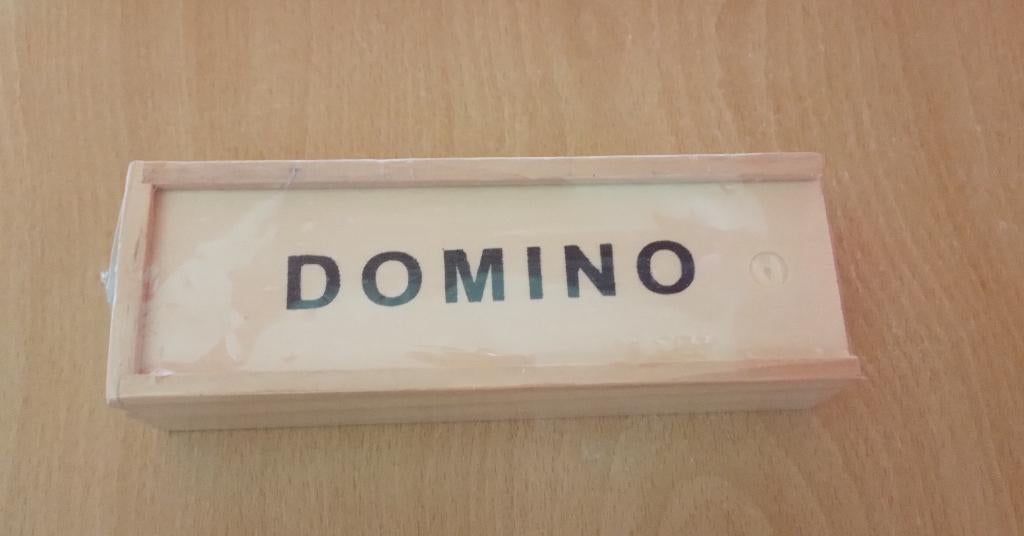 Domino, Drie of vier spelers, Ophalen of Verzenden, Nieuw