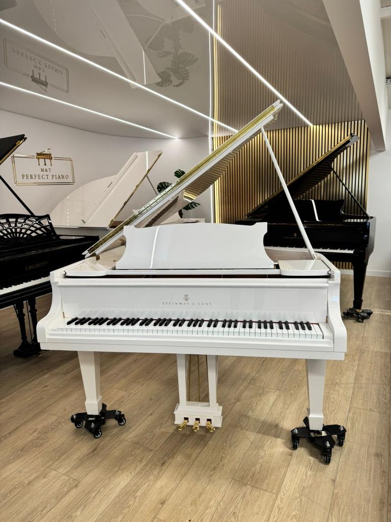 Steinway & Sons Model M, polished white!Completely restored!, Muziek en Instrumenten, Piano's, Ophalen, Wit, Zo goed als nieuw