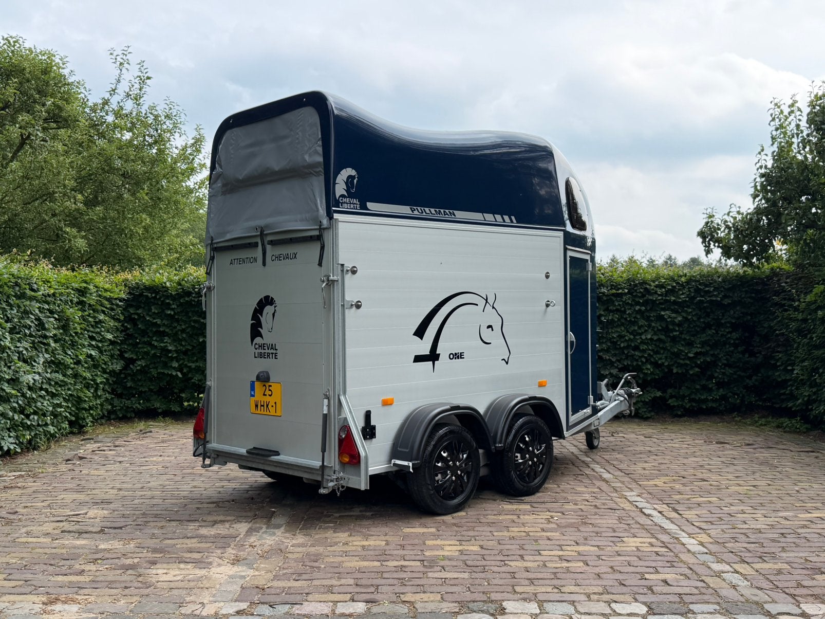 Top staat cheval liberte 1.5 vol aluminium met zadelkamer, Ophalen, Aluminium, Zo goed als nieuw, Info@ttpaardentrailers.nl