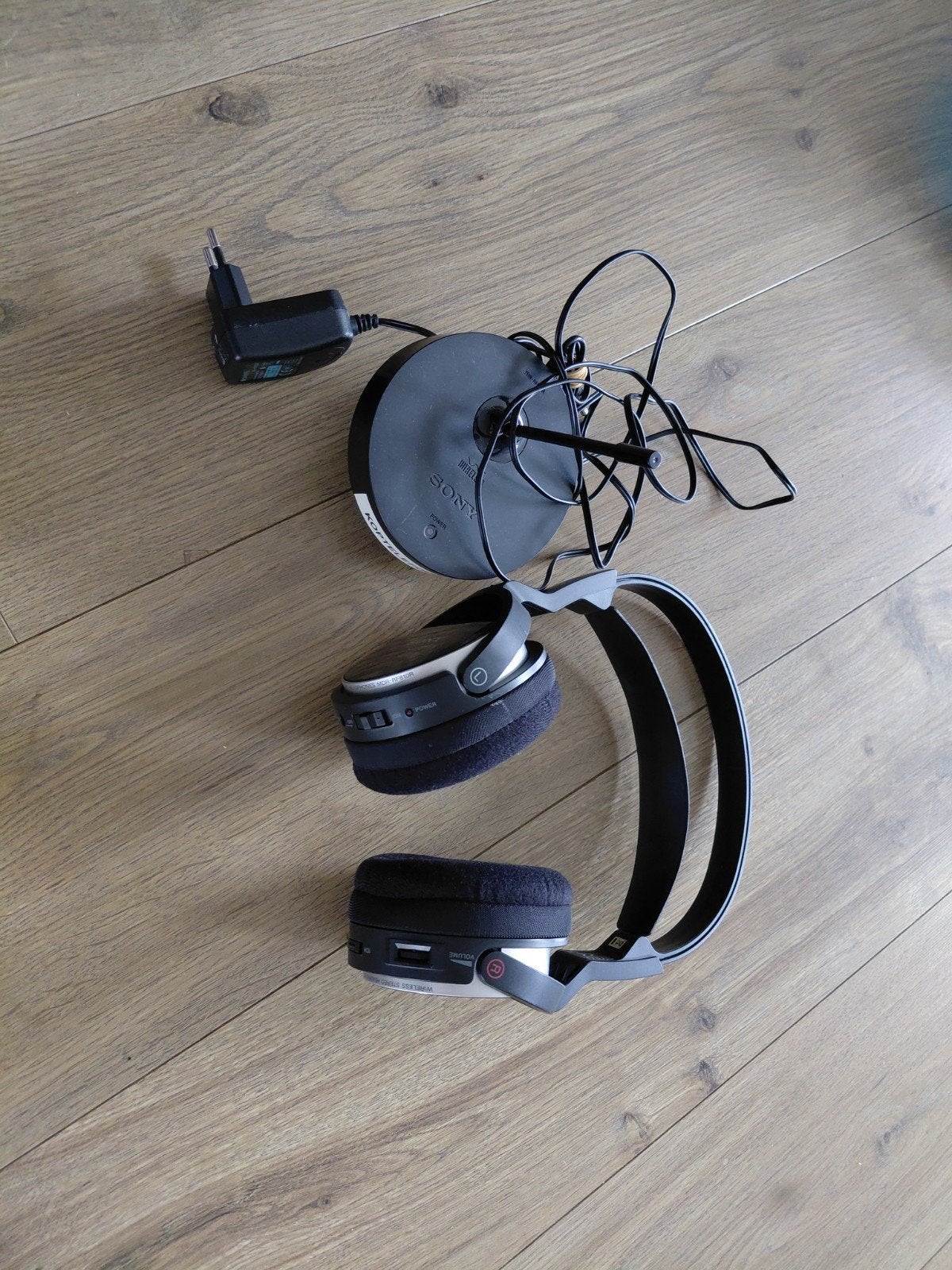 Sony MDR-RF810RK Draadloos Stereo Hoofdtelefoonsysteem, Gebruikt, Ophalen of Verzenden, Zwart, Draadloos
