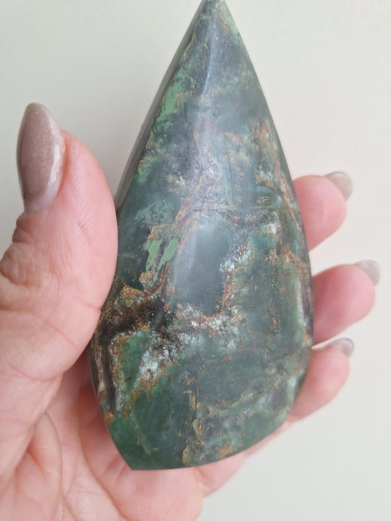 Freeform emerald / jade, Verzamelen, Mineralen en Fossielen, Verzenden