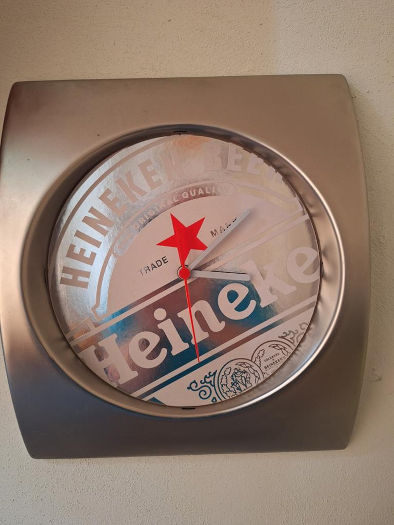 Heineken Wandklok - Uniek Design, Verzamelen, Biermerken, Gebruikt, Ophalen